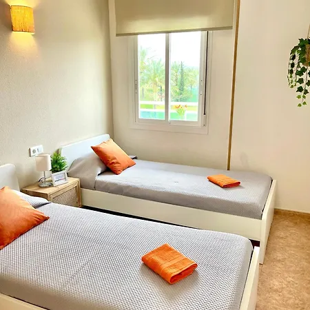Apartbeach Juncos 2 Residencial Y Junto Playa La Pineda